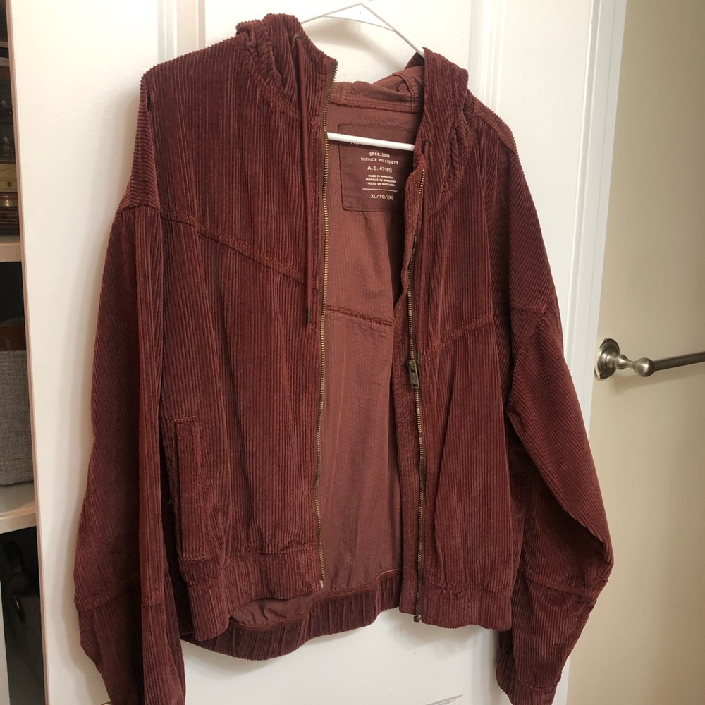 Maroon/brown bomber jacket with hood